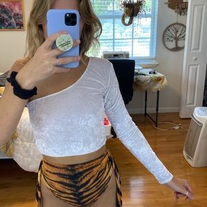 One shoulder velvet top